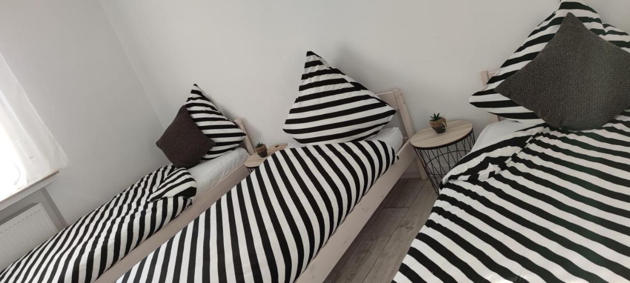 Schoene Und Optimal Gelegene Wohnung Weisskirchen 外观 照片
