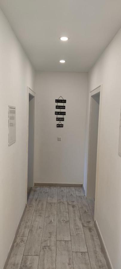 Schoene Und Optimal Gelegene Wohnung Weisskirchen 外观 照片