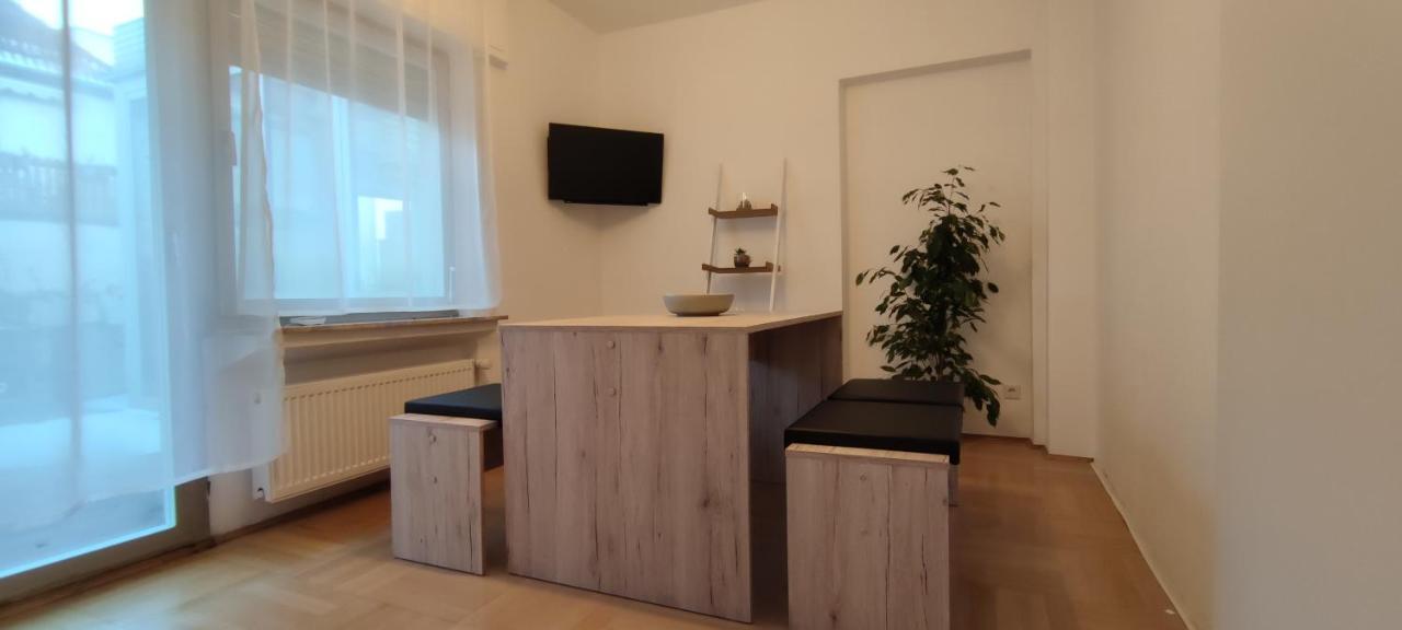Schoene Und Optimal Gelegene Wohnung Weisskirchen 外观 照片